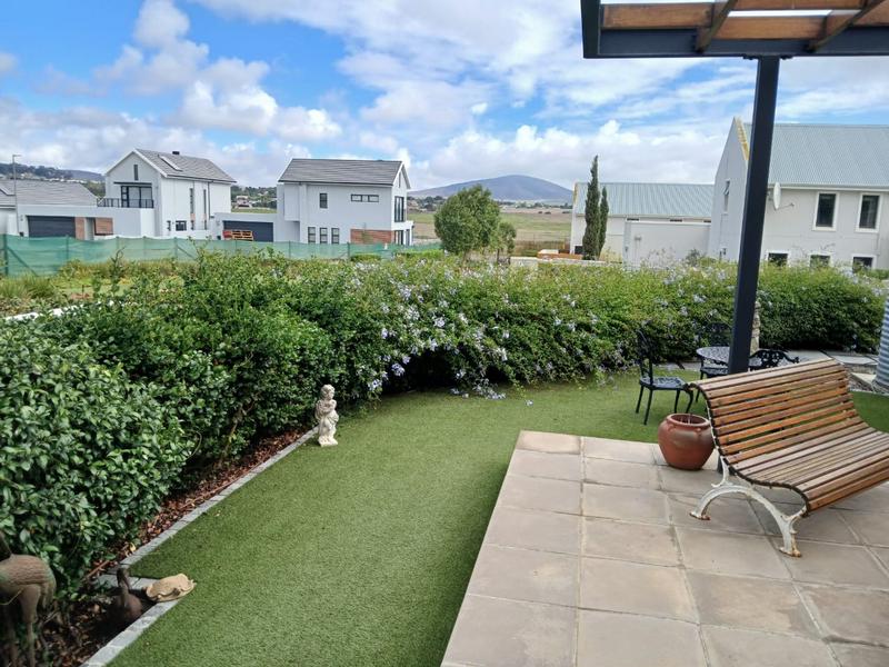 4 Bedroom Property for Sale in Graanendal Western Cape